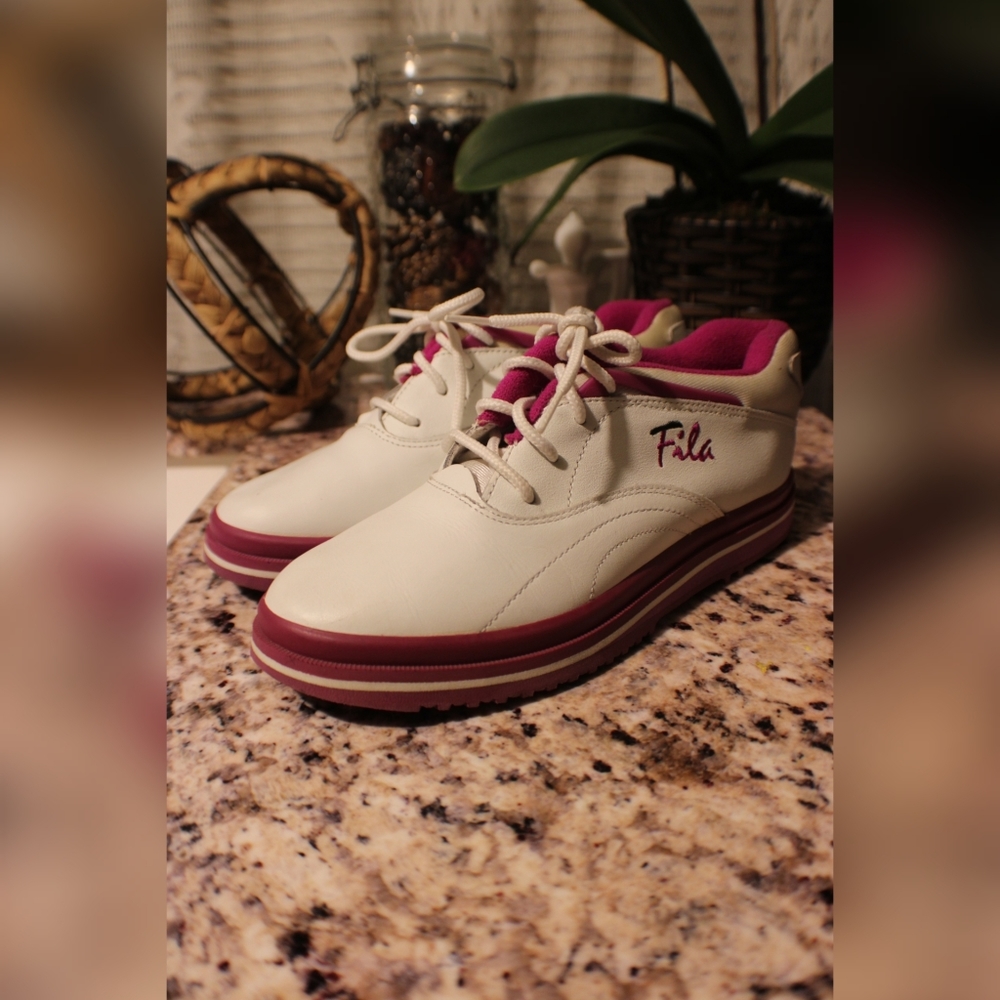 Vintage white and purple Fila shoes